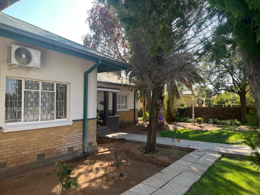 3 Bedroom Property for Sale in De Aar Northern Cape
